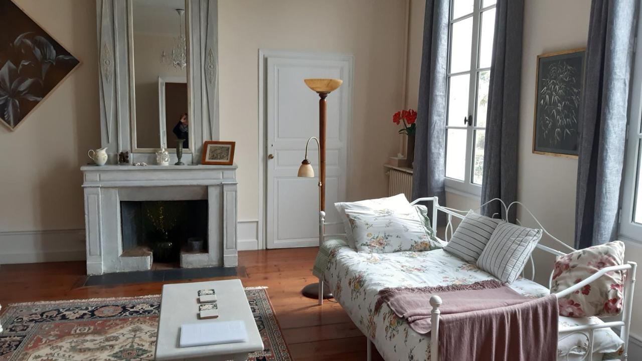 Quai Des Fleurs Bed & Breakfast Saint-Savinien Ngoại thất bức ảnh